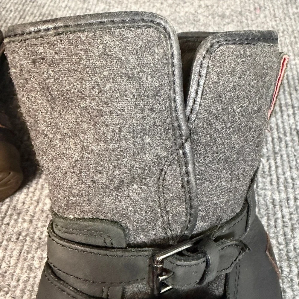 UGG Simmens Waterproof Boots Womens 8 Black Leather Wool Lined Zip Winter Moto